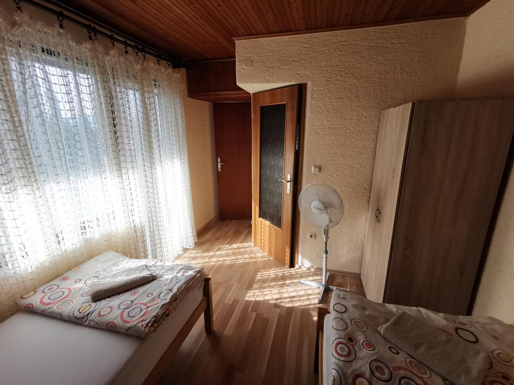 Guest House Dijana Кральевица Экстерьер фото