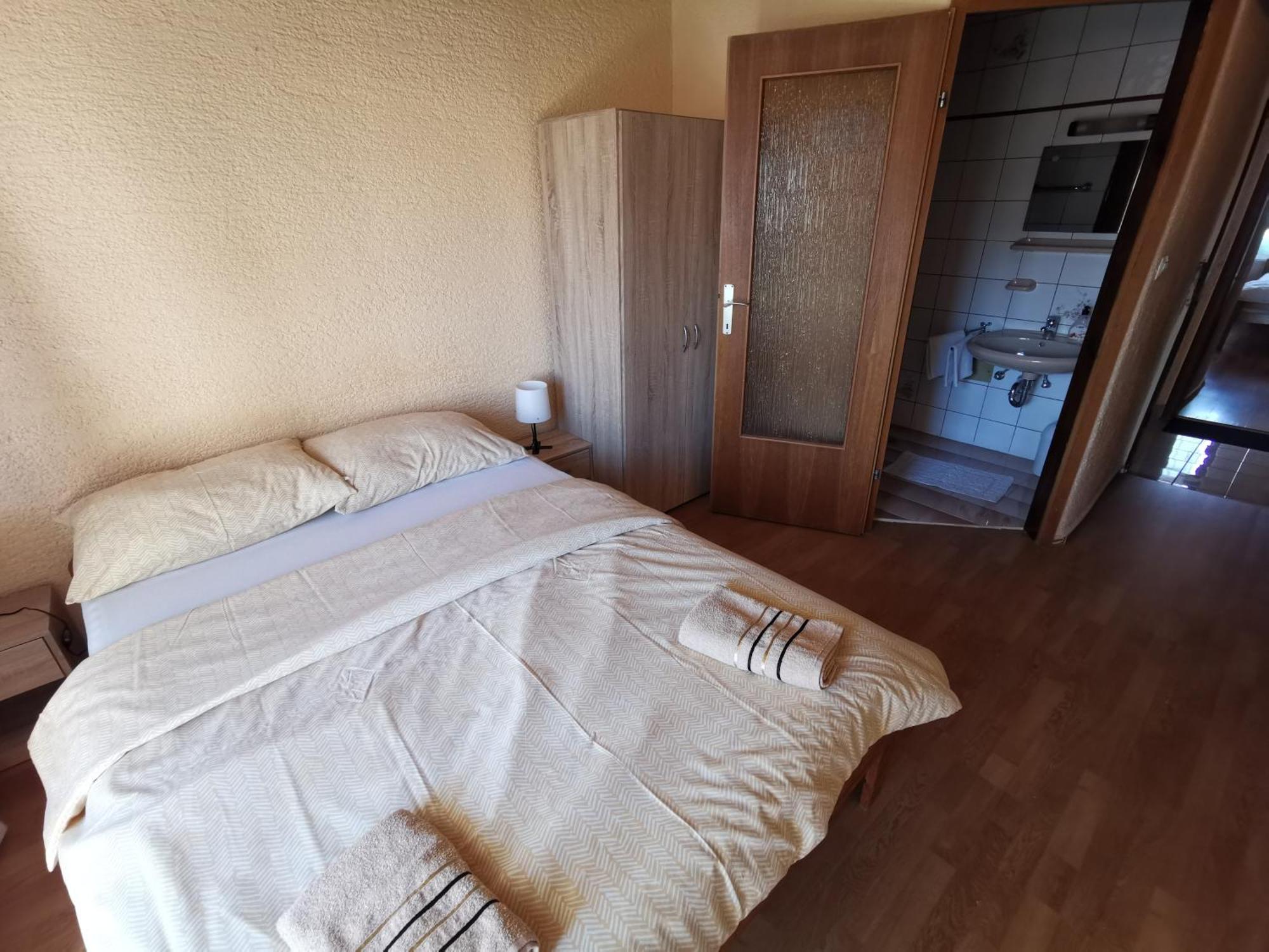 Guest House Dijana Кральевица Экстерьер фото