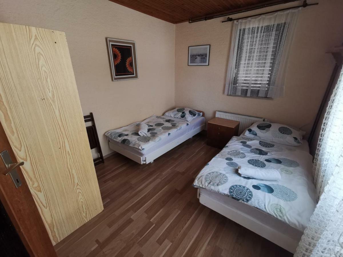 Guest House Dijana Кральевица Экстерьер фото