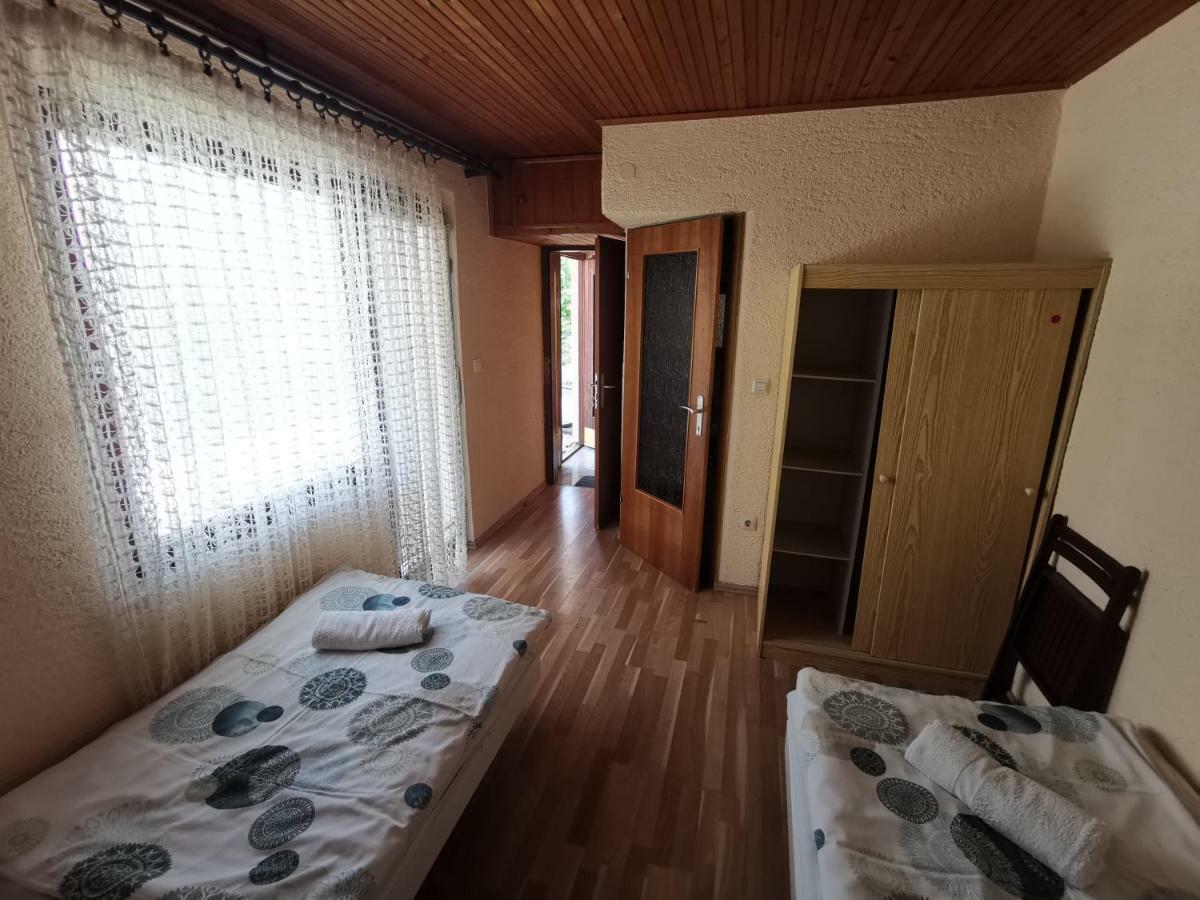 Guest House Dijana Кральевица Экстерьер фото